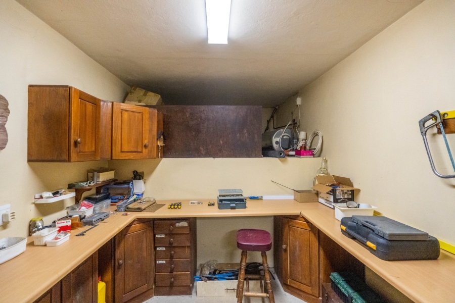 6 Bedroom Property for Sale in West Bank Eastern Cape